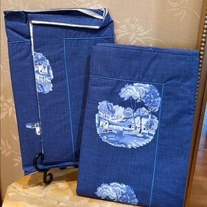 Yves Delorme 🆕 Porcelain Indigo King Size Shams ♥️ Set of 2